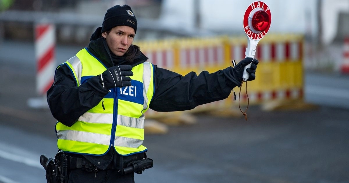 U Njemačkoj dječaci bježali u ukradenom autu, šteta veća od 50.000 eura