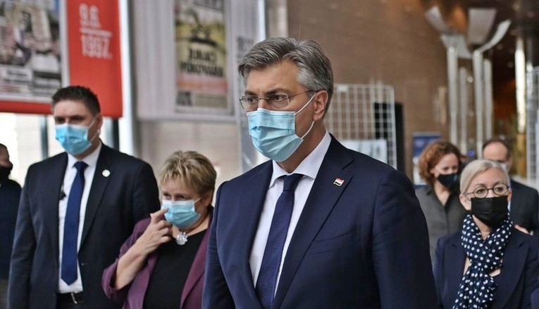 Plenković otvorio izložbu o Vukovaru