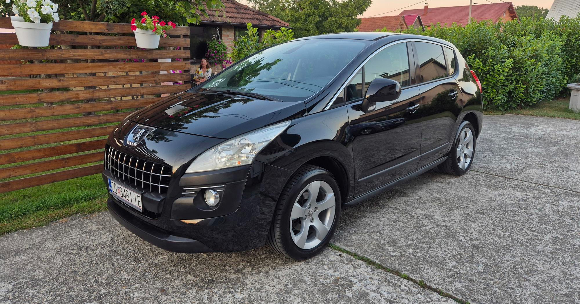 Najbolji auto oglasi: Peugeot 3008 s panoramom za 3.500 €