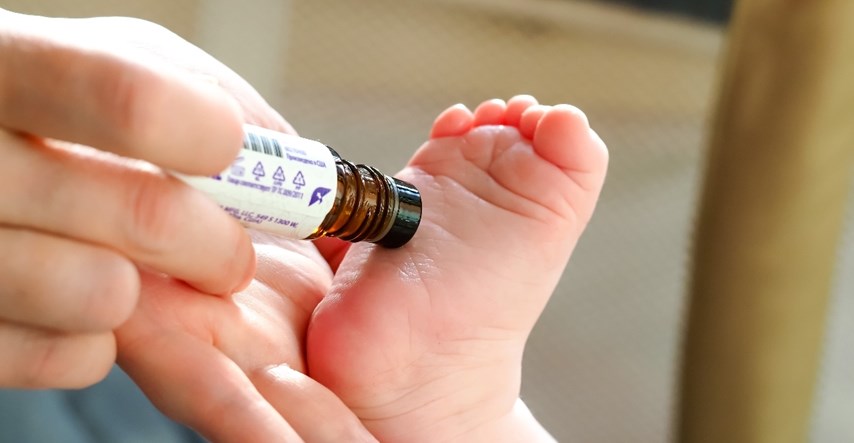Pedijatri upozoravaju: Eterična ulja opasna su za dojenčad i djecu mlađu od 2 godine