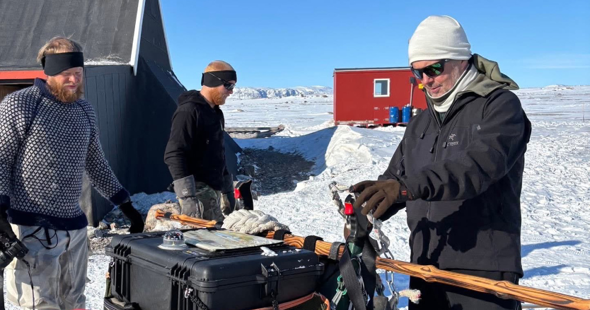 Danski kralj prešao Grenland u psećim saonicama. To je očita poruka Trumpu