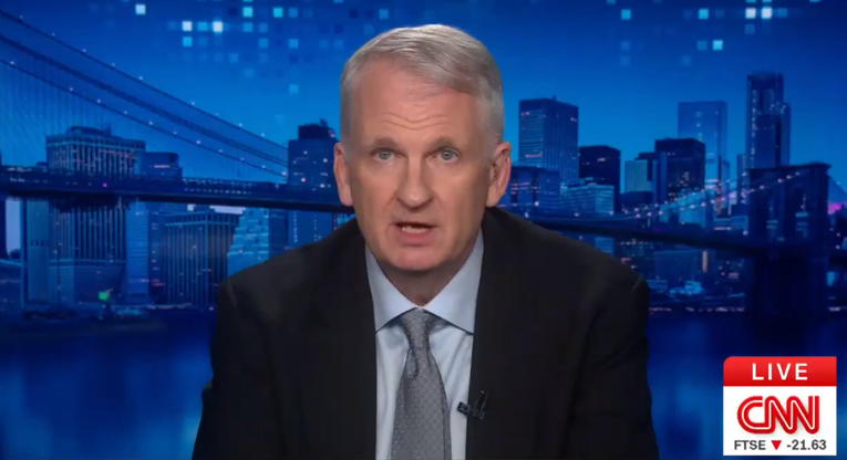 "Samoubojstvo supersile": Pogledajte kako povjesničar opisuje ono što radi Trump