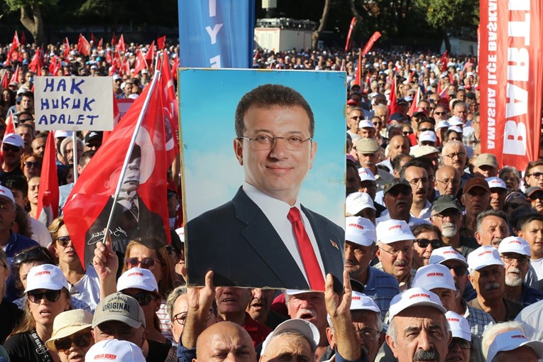 Turski oporbeni čelnik ide na sud. Prijeti mu 2430 godina zatvora