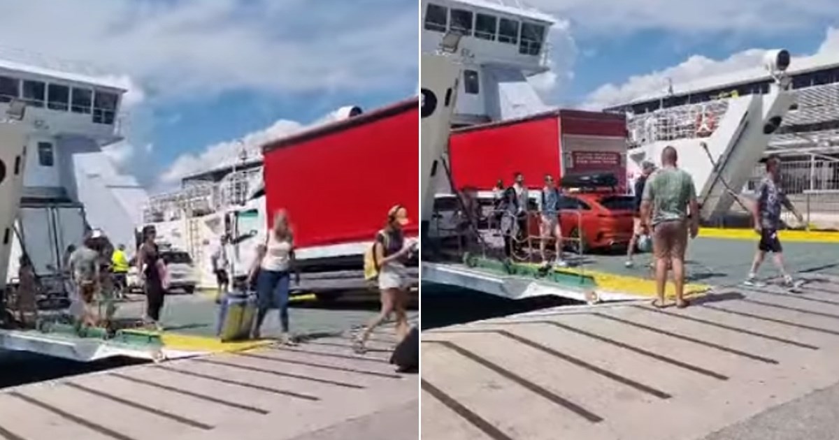 Jadrolinijin trajekt Hrvat nije mogao spustiti rampu. Vozila su izlazila na rikverc