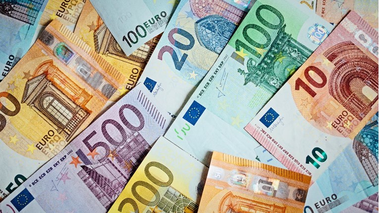 Banke u Hrvatskoj lani zaradile 1.36 milijardi eura