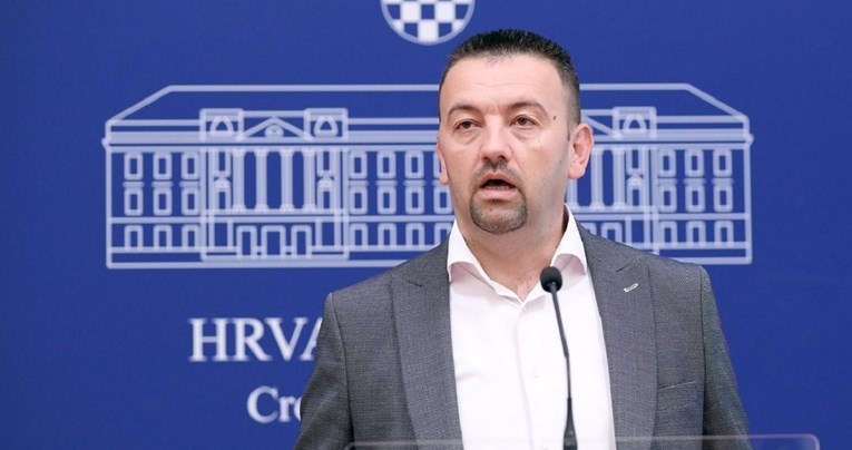 Suverenisti: Hrvatska mora hitno poslati vojsku na granice s BiH i Srbijom
