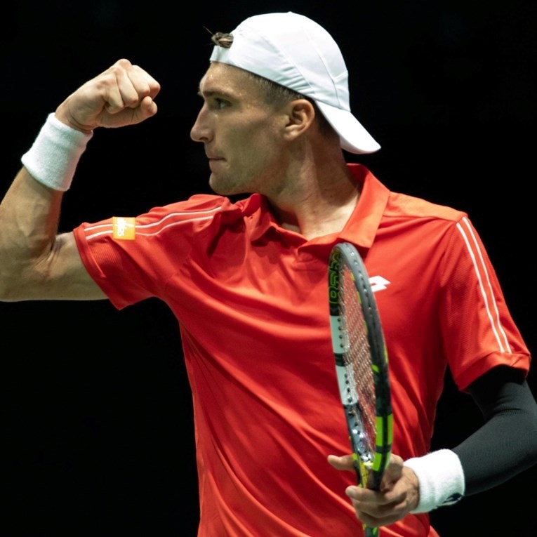 Tenisač vodio 5:0 i 40:15. Izgubio je set