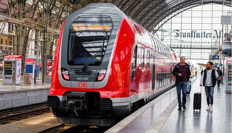 Zbog sabotaže na sjeveru Njemačke željeznički promet obustavljen satima