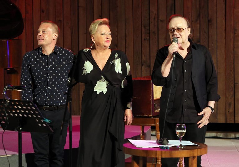 Šibenik se oprašta od obitelji Dedić: "Pred njihovim vratima im poželite Put u raj"