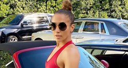 Jennifer Lopez zapalila Instagram u pripijenom crvenom lateksu