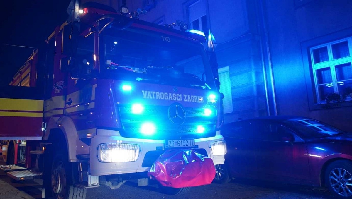 Požar u Zagrebu, vatrogasci iz stana izvukli ženu i dvoje djece