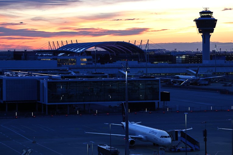 Zračna luka u Berlinu nastavila s radom nakon prekida zbog uočenog drona