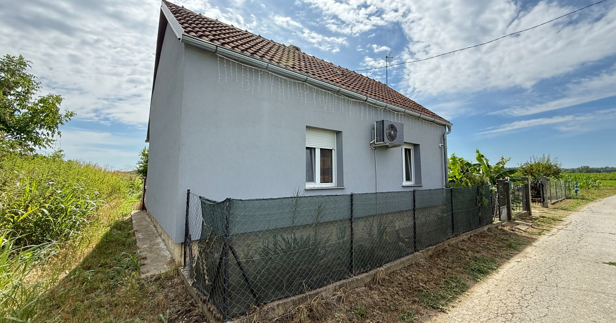 Top oglasi za nekretnine: Kuća s velikim zemljištem za 45.000 €