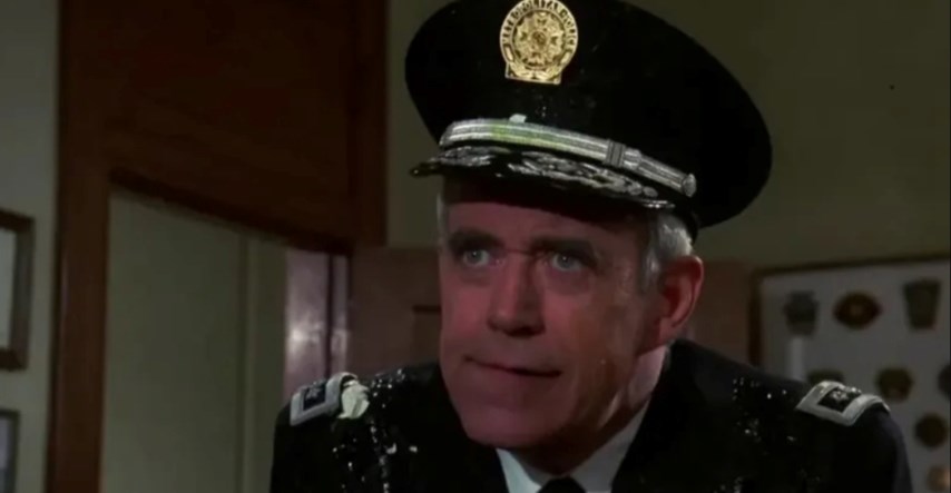 Umro je George Ross Robertson, glumac iz Policijske akademije