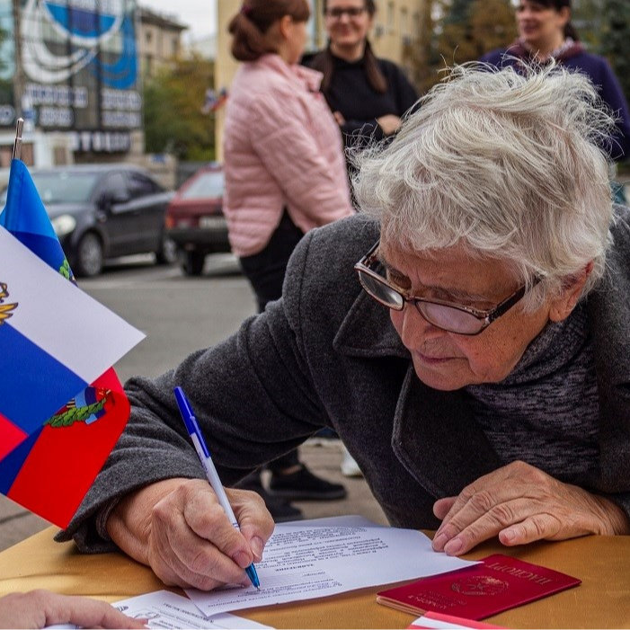 Zadnji dan takozvanih referenduma, ruska televizija objavljuje snimke slavlja