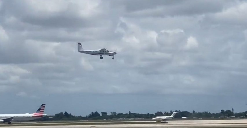 VIDEO Putnik bez iskustva prizemljio avion na Floridi nakon što se pilot onesvijestio