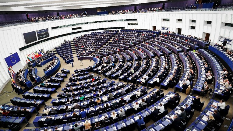 Njemački eurozastupnici traže da se Europski parlament ne seli u Strasbourg