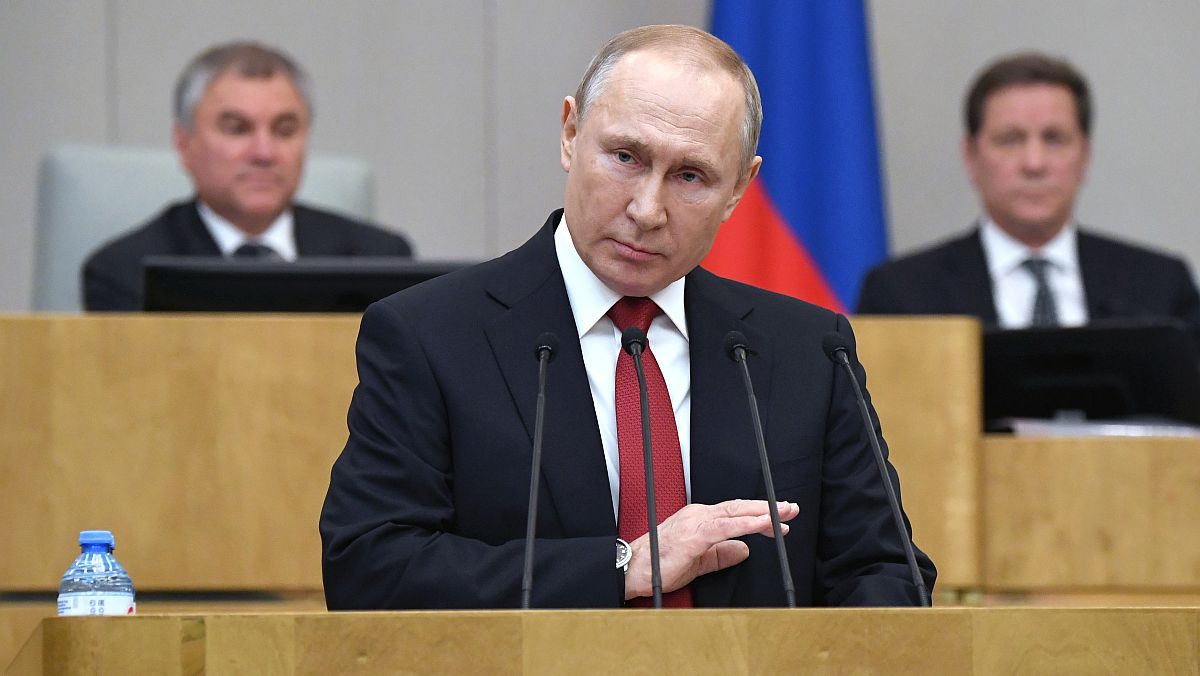 Kremlj zbog koronavirusa poručio novinarima da ne prilaze Putinu
