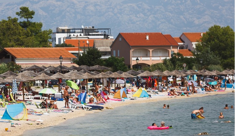 HTZ: U prvoj polovici kolovoza 1,8 milijuna dolazaka, to je 70% lanjskih brojki