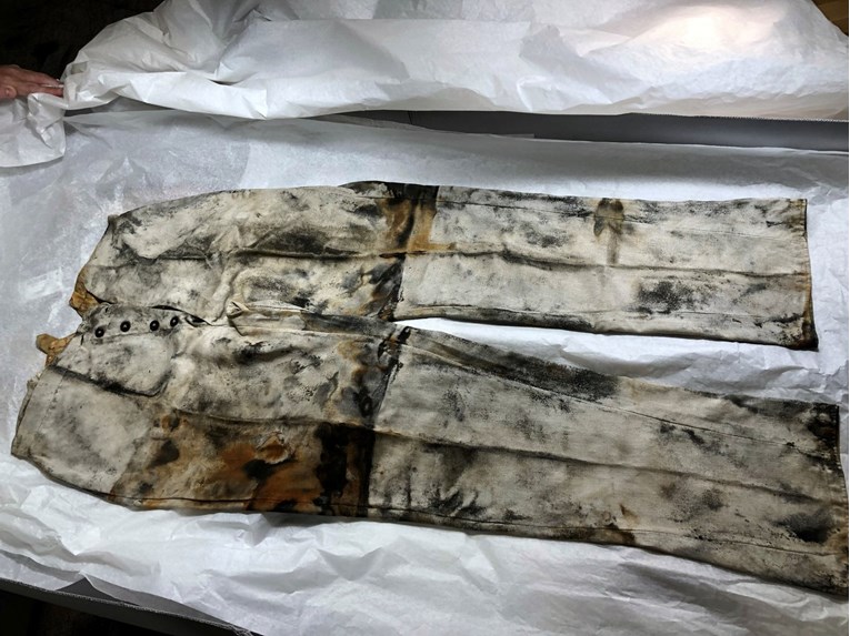 Ovo su najstarije traperice na svijetu. Pronađene su u olupini broda iz 1857.