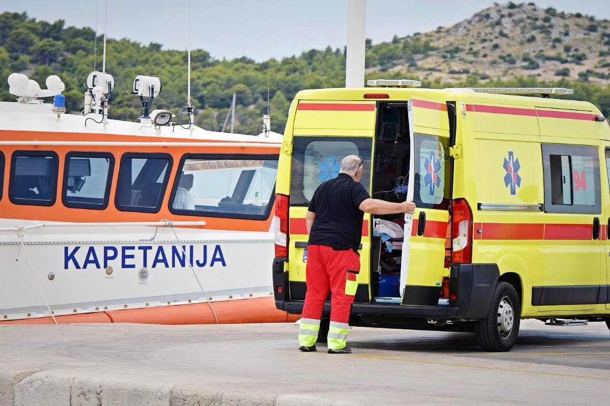 HUBOL traži beneficirani radni staž za djelatnike Hitne. Ministarstvo: Radimo na tome