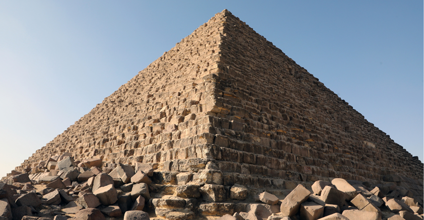 Egipat naredio reviziju obnove piramide nakon što je video izazvao bijes javnosti
