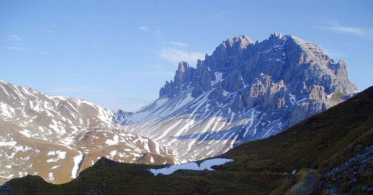 Dvojica poginulih u austrijskim Alpama. Otac se poskliznuo, sin ga pokušao spasiti