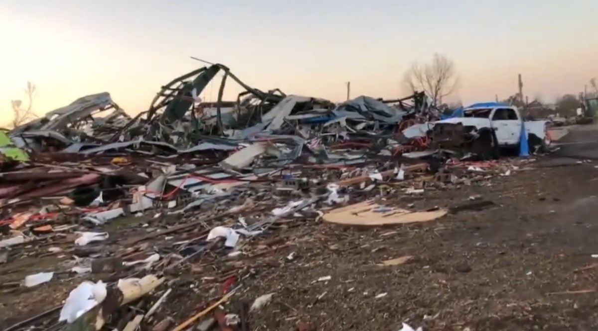 VIDEO Grad u SAD-u nakon prolaska tornada sravnjen sa zemljom. Stižu nove snimke