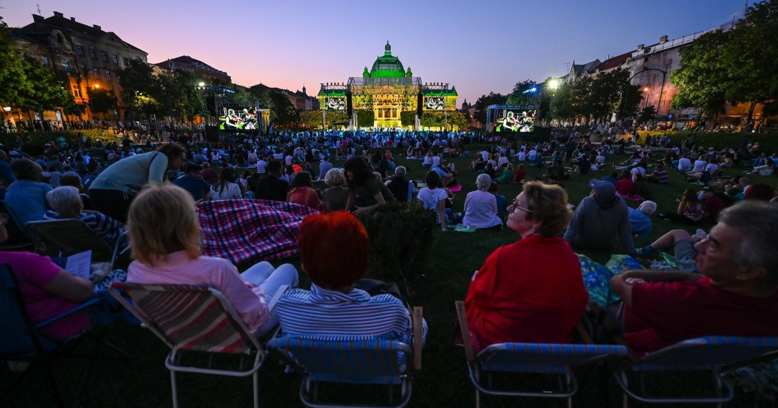 Ovo je Zagreb u nedjelju navečer. Svi ovi ljudi došli su slušati klasičnu glazbu