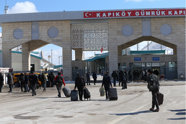 Stotine Iranaca prešle granicu s Turskom