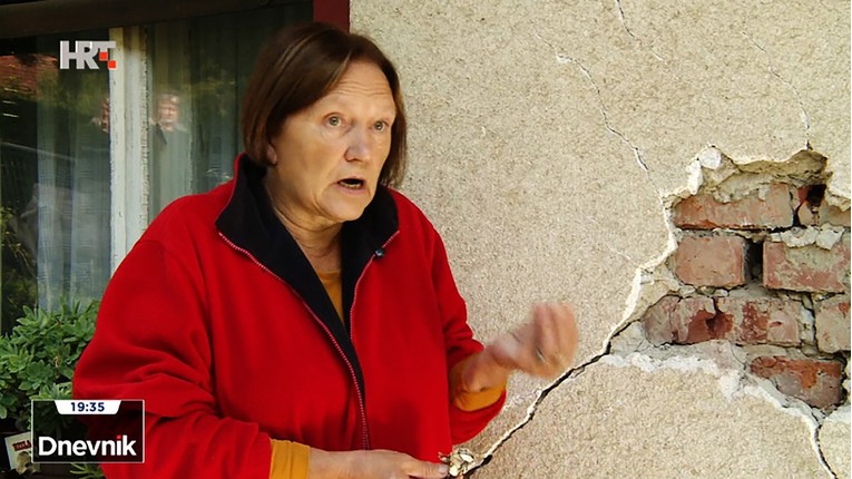 Kuća joj stradala u potresu: "Kaj oni čekaju da nas do kraja zatrpa ili da umremo?"