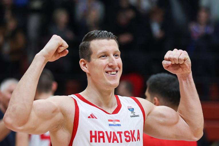 Luka Božić izjednačio rekorde Sabonisa i Gasola u Španjolskoj. Skandirali mu "MVP"