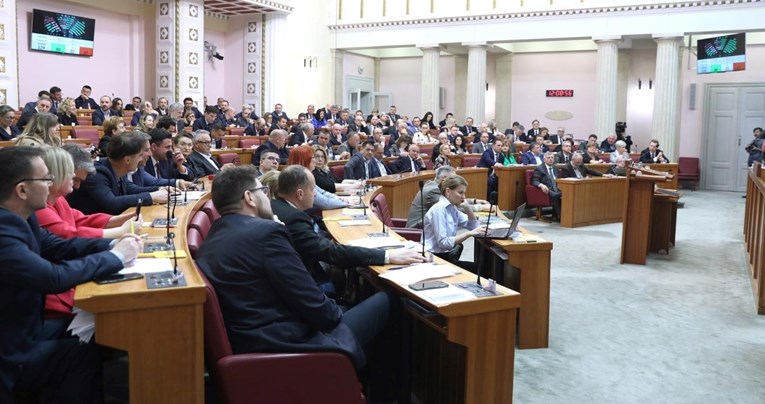Saborski zastupnici podržali prijedlog Rezolucije o debljini