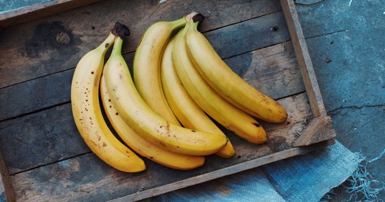 Zelene, žute, one sa smeđim mrljama... Stručnjaci otkrili koje banane su najzdravije