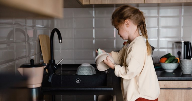 Roditelji koji odgajaju samostalnu djecu rade tri stvari, tvrde psihijatri