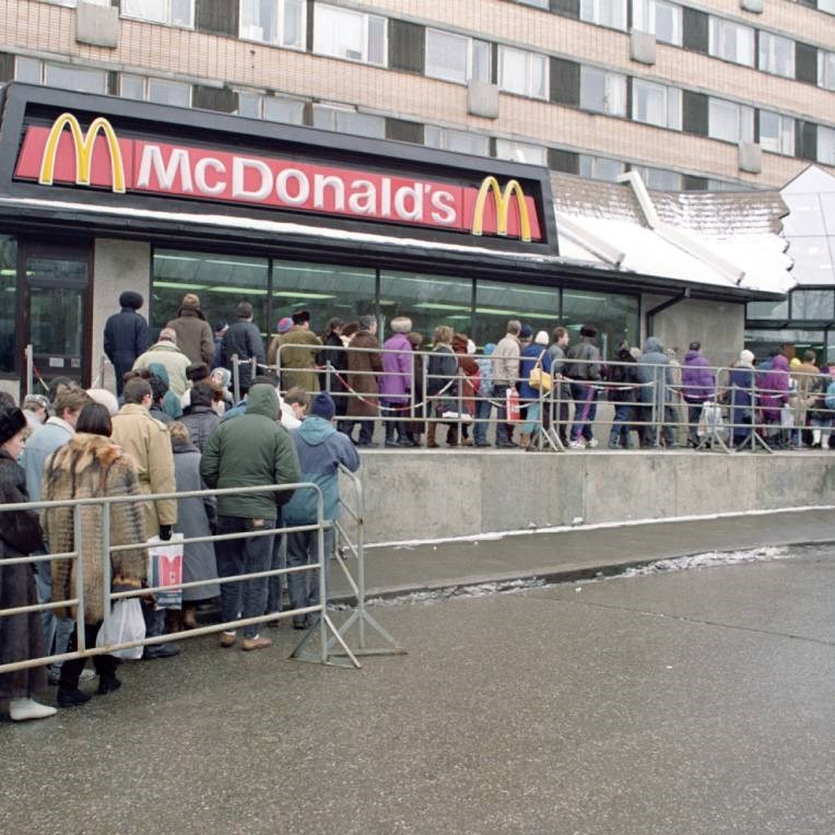 Moskovljani se opraštaju od McDonald'sa: "Donbas je toga vrijedan" 