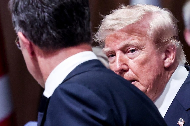 Politico: Trump je javno vikao na čelnike NATO-a. Privatno, priča je bila drugačija