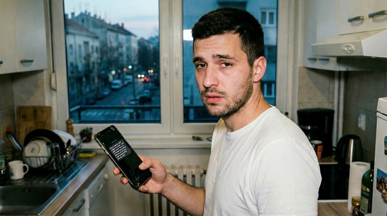 Tip otkazao spoj zbog poruke koju je primio sat vremena prije, ljudi su podijeljeni