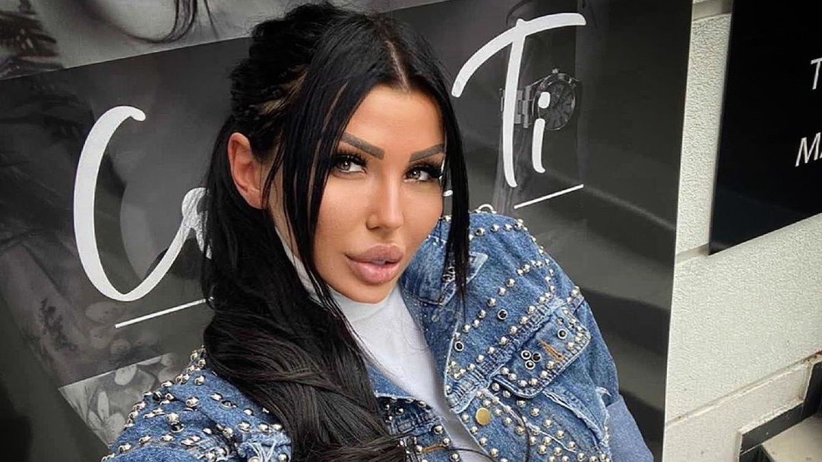 Auto od 380.000 eura, sat od 25.000: Tijana Ajfon hvalila se ludo skupim poklonima