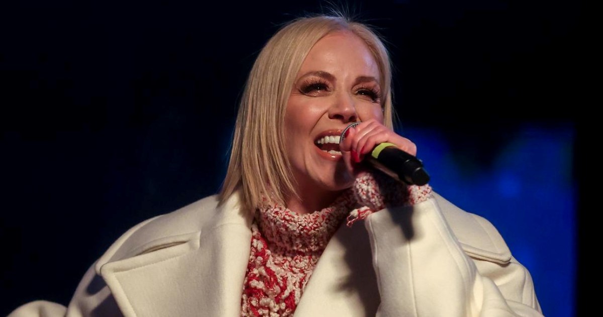 Bijeli kaput bio je glavna zvijezda novogodišnjeg looka Jelene Rozge