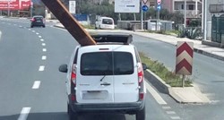 Prizor s ceste u Dalmaciji nasmijao ekipu na Fejsu: "Mama srušila semafor, ŠČ!"