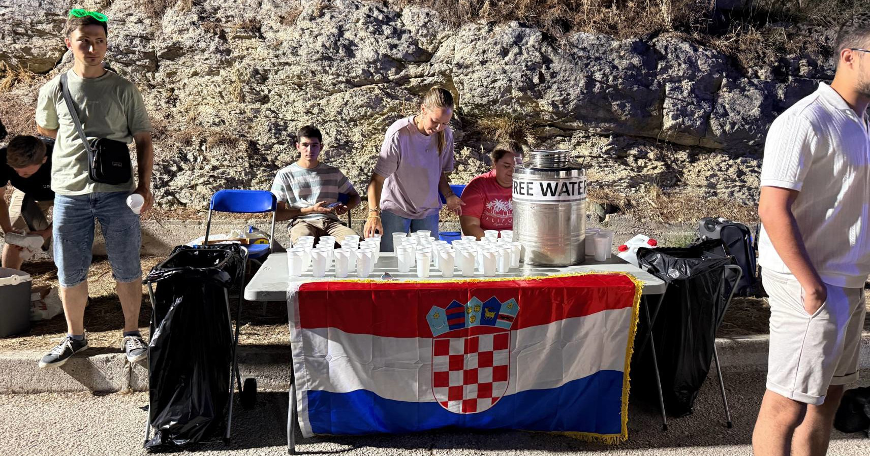 Kršćanska zajednica nudi besplatnu vodu na Ultri: "Dijelimo i Evanđelje"