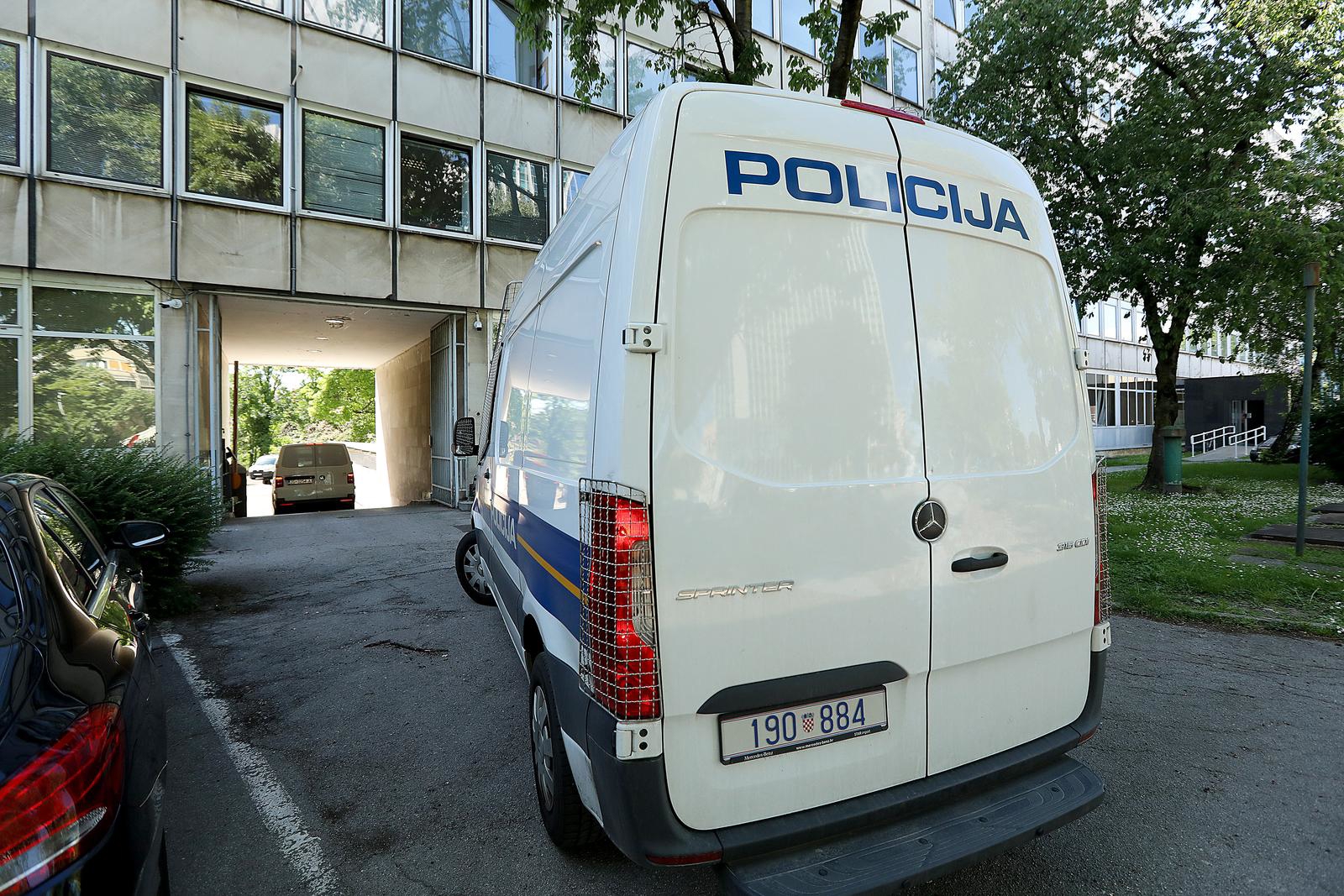 Tri poduzetnika i profesor uhićeni zbog 600 tisuća eura za obnovu nakon potresa