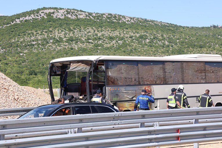 Porastao broj ozlijeđenih u sudaru dva busa na A1. Nitko nije životno ugrožen