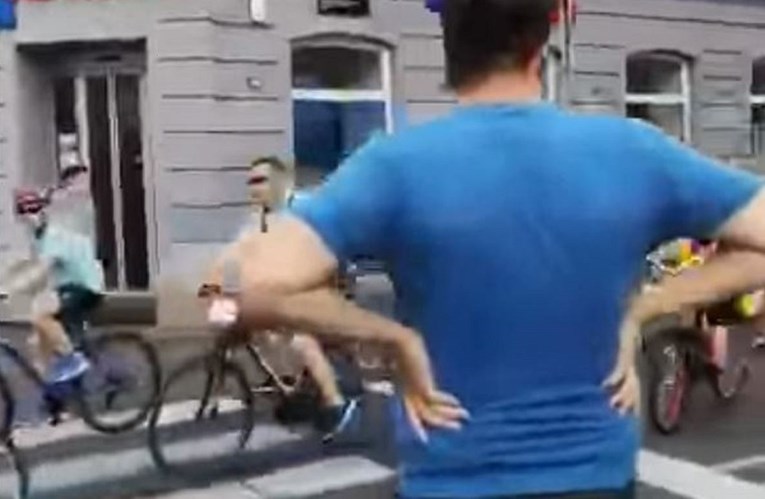 Video Dalmatinca koji se dere na bicikliste u centru Zagreba je hit: "Gonjaj to"