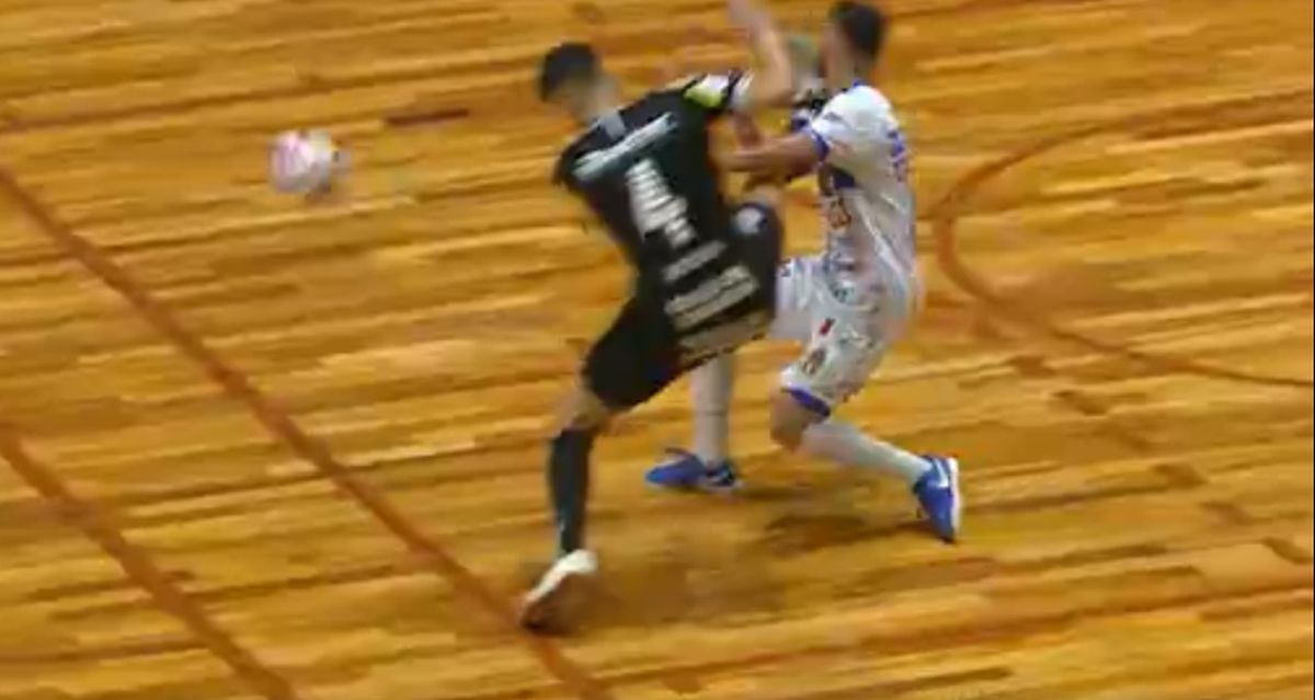 Strašno nokautirao protivnika na futsal susretu i za to dobio samo žuti karton