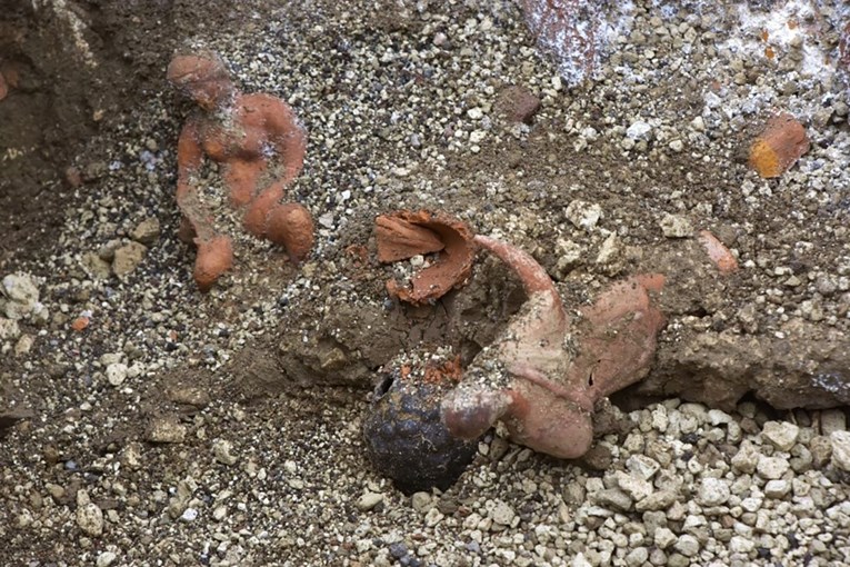U Pompejima nađene figurice od terakote nalik božićnim jaslicama
