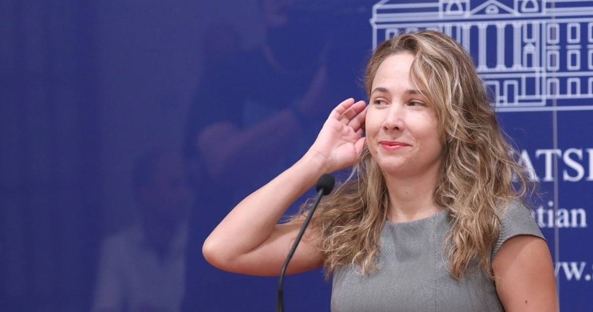 Nedopustivo je da građani bez kontrole plaćaju obnovu, kaže Selak Raspudić
