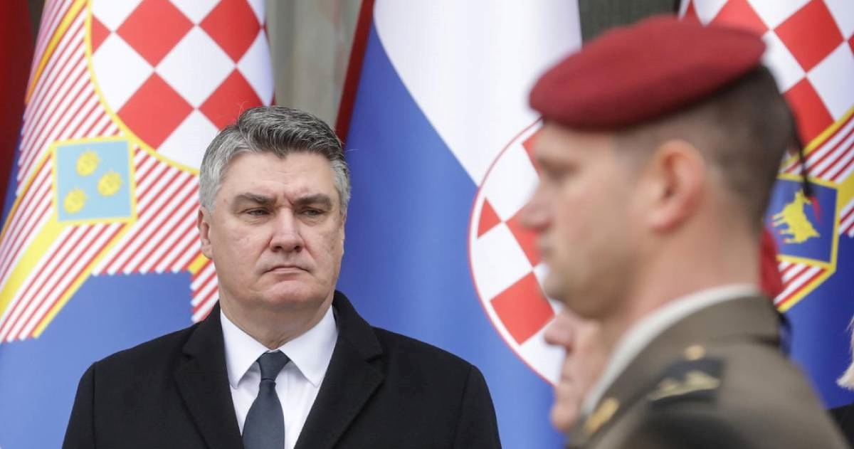 Sutra će nad Milanovićevim uredom na Pantovčaku letjeti vojni helikopteri i dronovi
