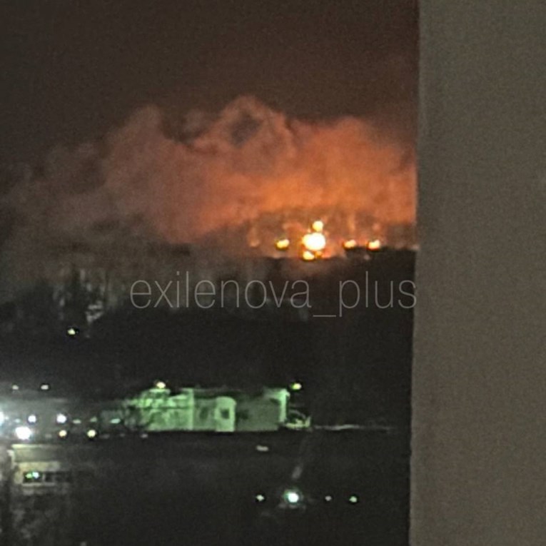 Požar na skladištu goriva u Rusiji. Kremlj: Pogodila ga je krhotina srušenog drona